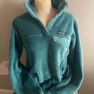 Patagonia Turquoise Snap-T Fleece
